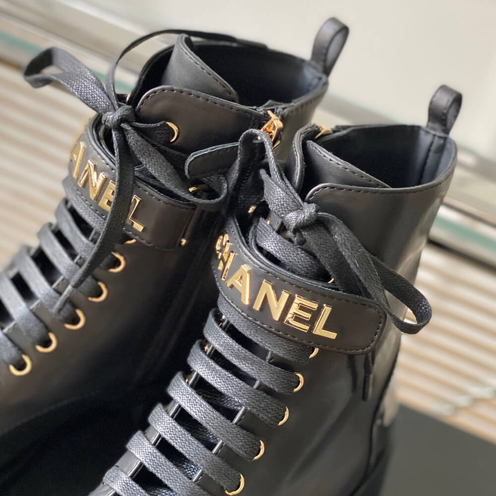 Ch**el Boots