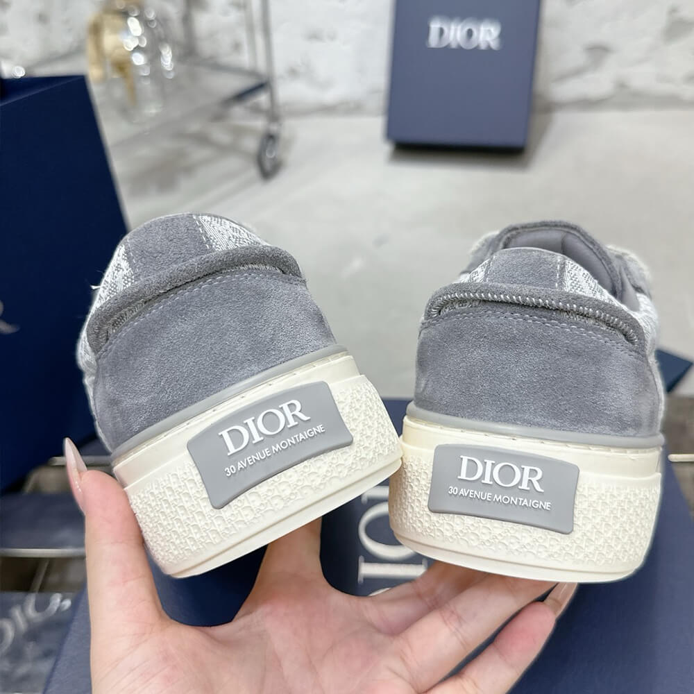 D10r B33 Sneaker