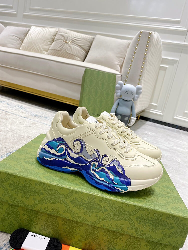 Gvc*1 Rhyton Wave Sneaker