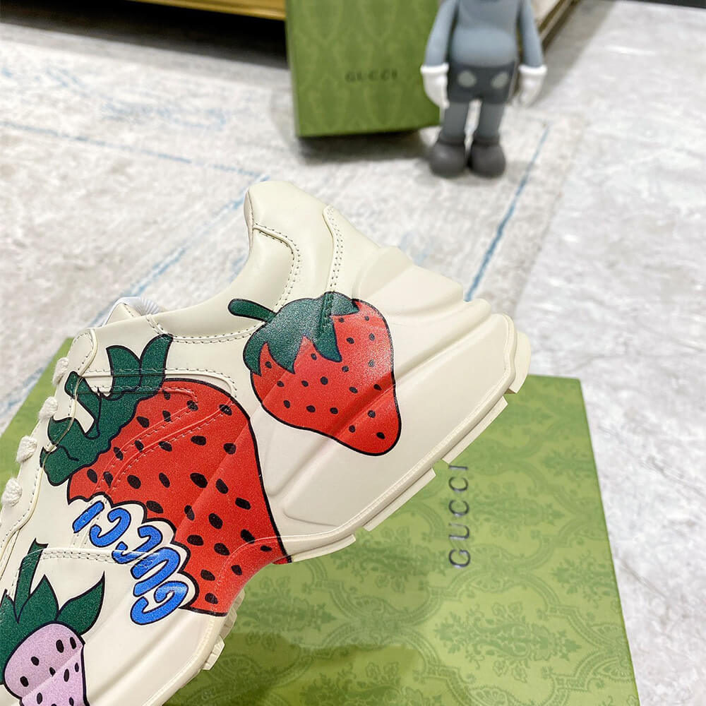 Gvc*1 Strawberries Rhyton Sneaker