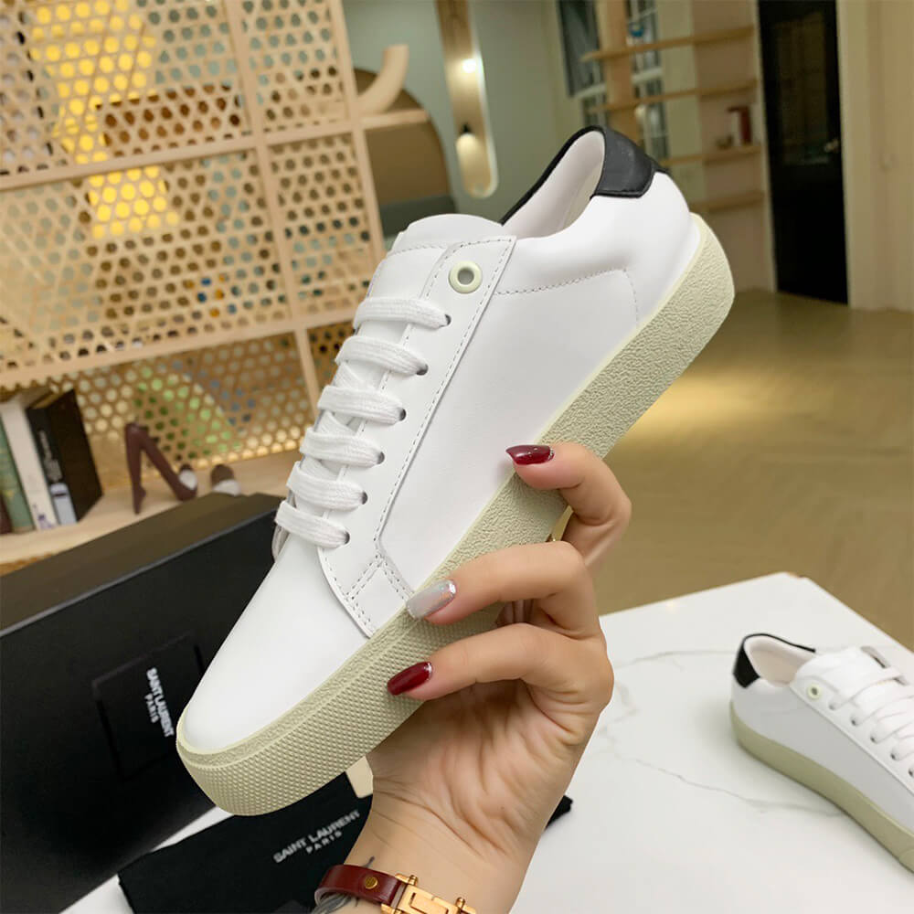 Y51 Court Classic Sneaker