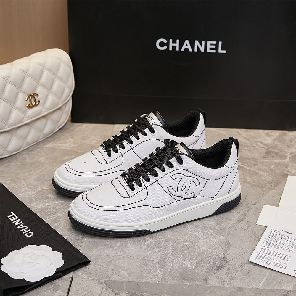 Ch**el Trainers