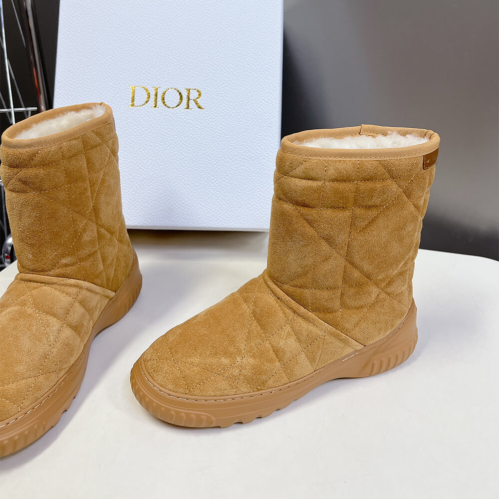 D10r Frost Ankle Boot