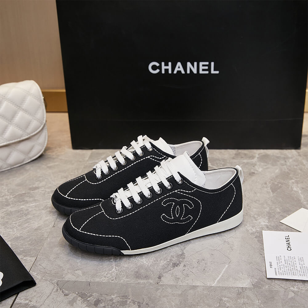 Ch**el Trainers