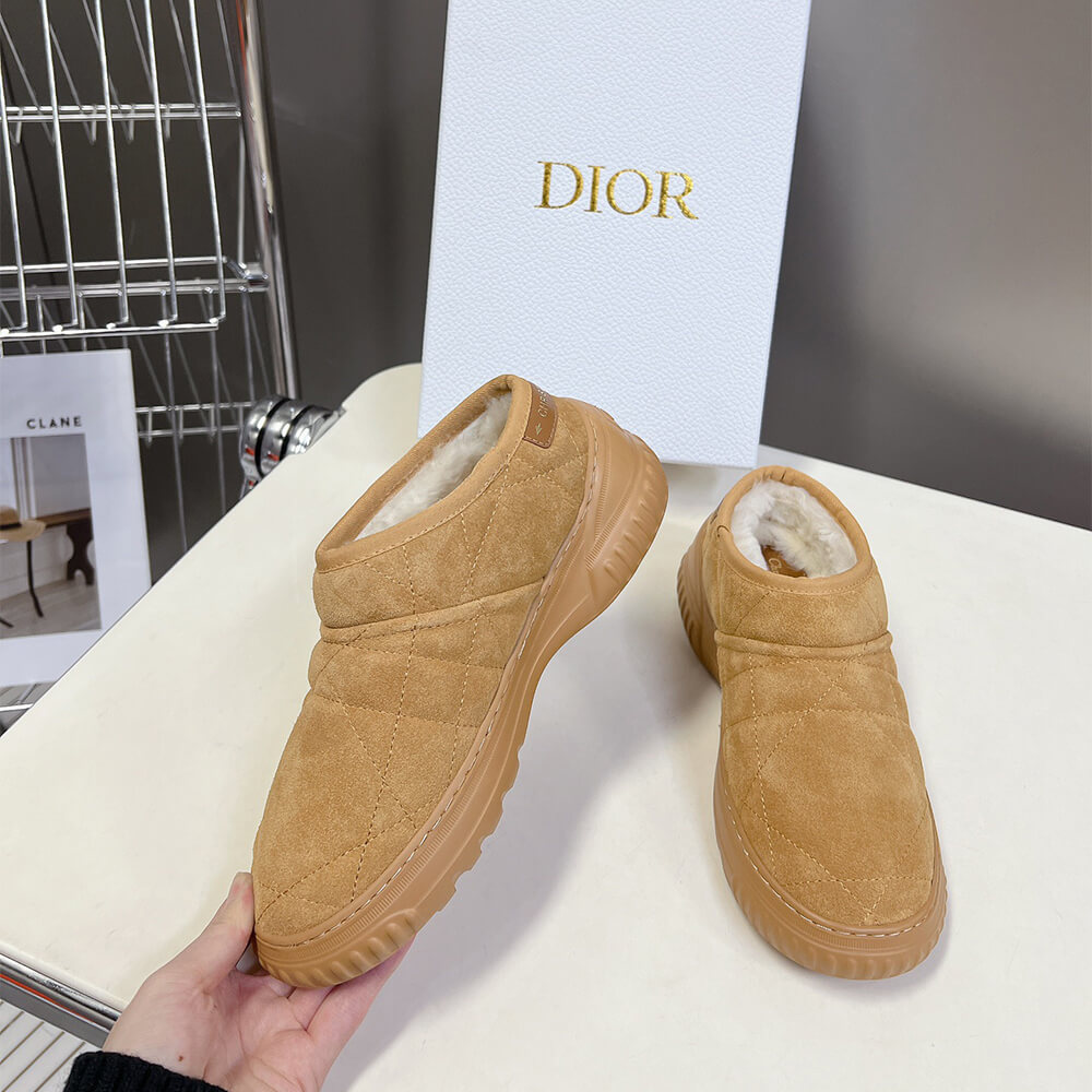 D10r Frost Ankle Boot