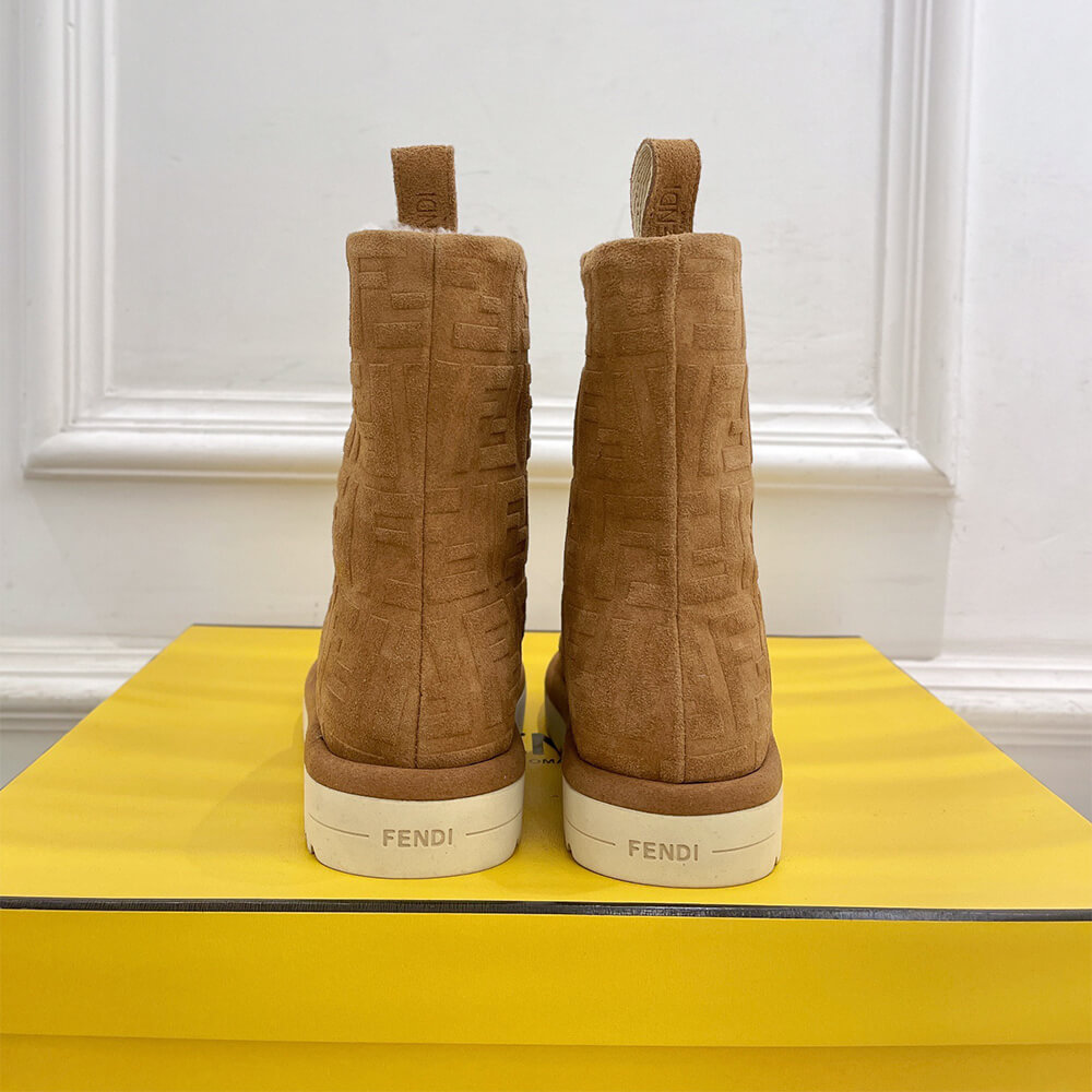 F**di Apres Chic