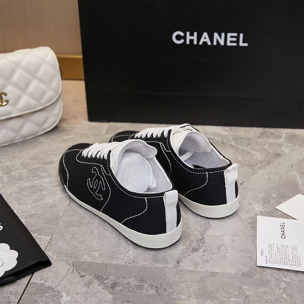 Ch**el Trainers