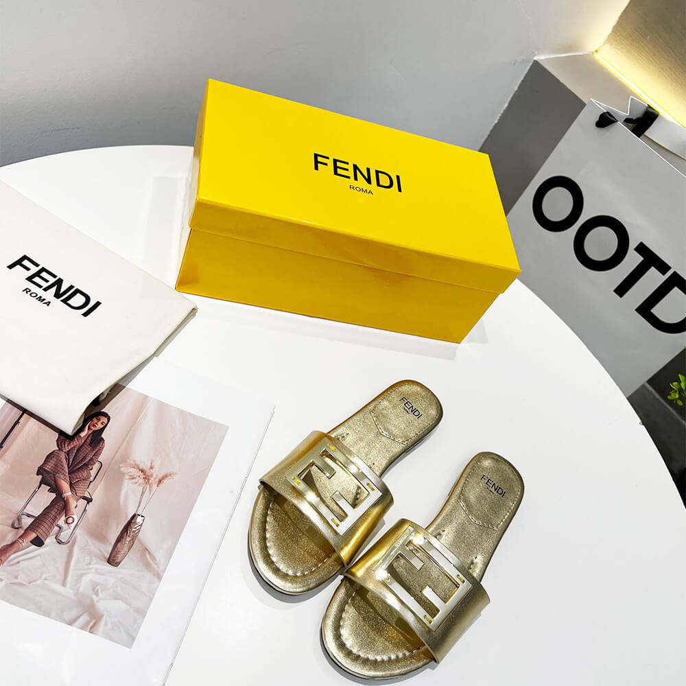 F**di Baguette Slides