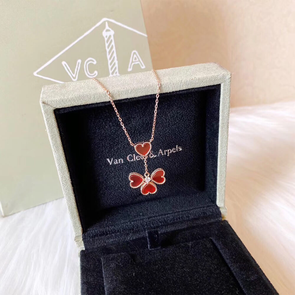 V*n Cl**f & Arpels Necklace