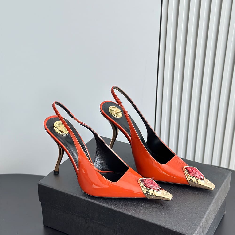Y51 Loulou Slingback Pumps in Patent Leather