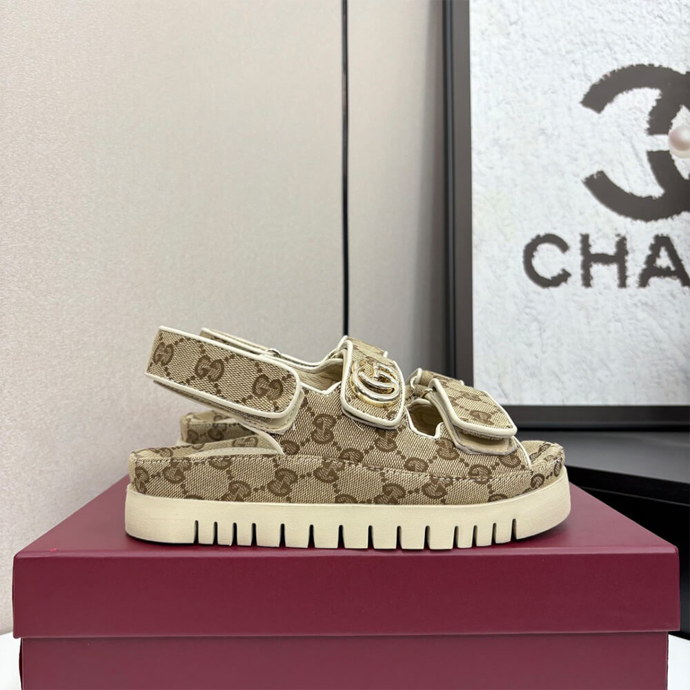 Gvc*1 Women’s sandal with Double G