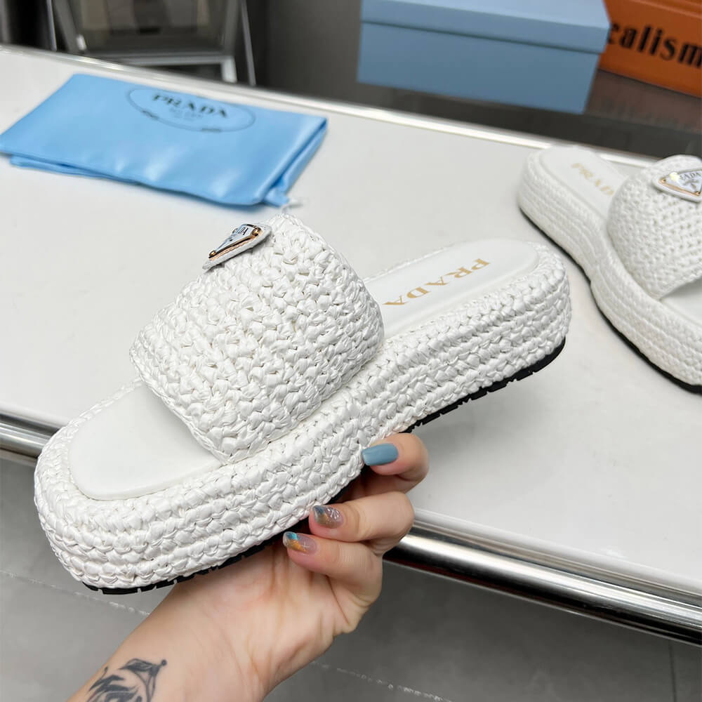Pra*a Crochet flatform slides