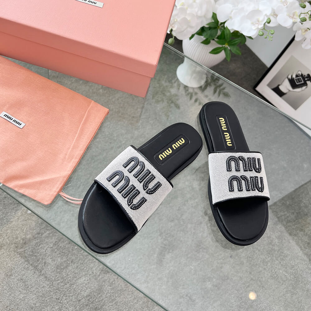 M1um1u Canvas and leather slides
