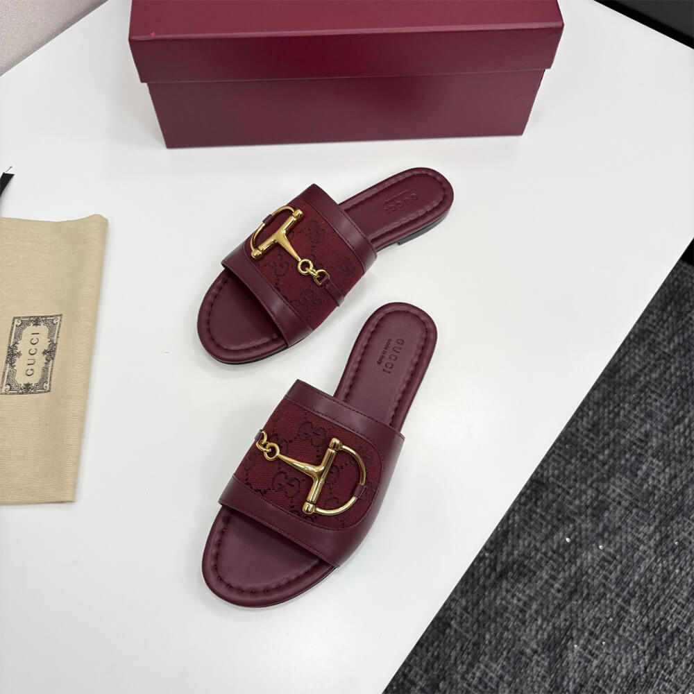 Gvc*1 Women’s slide sandal with Horsebit