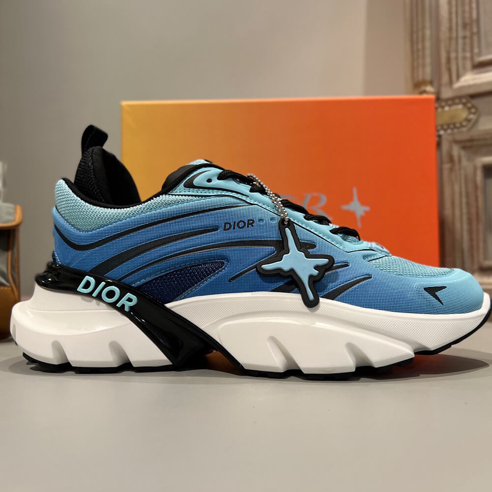 D10r B44 Blade Sneaker