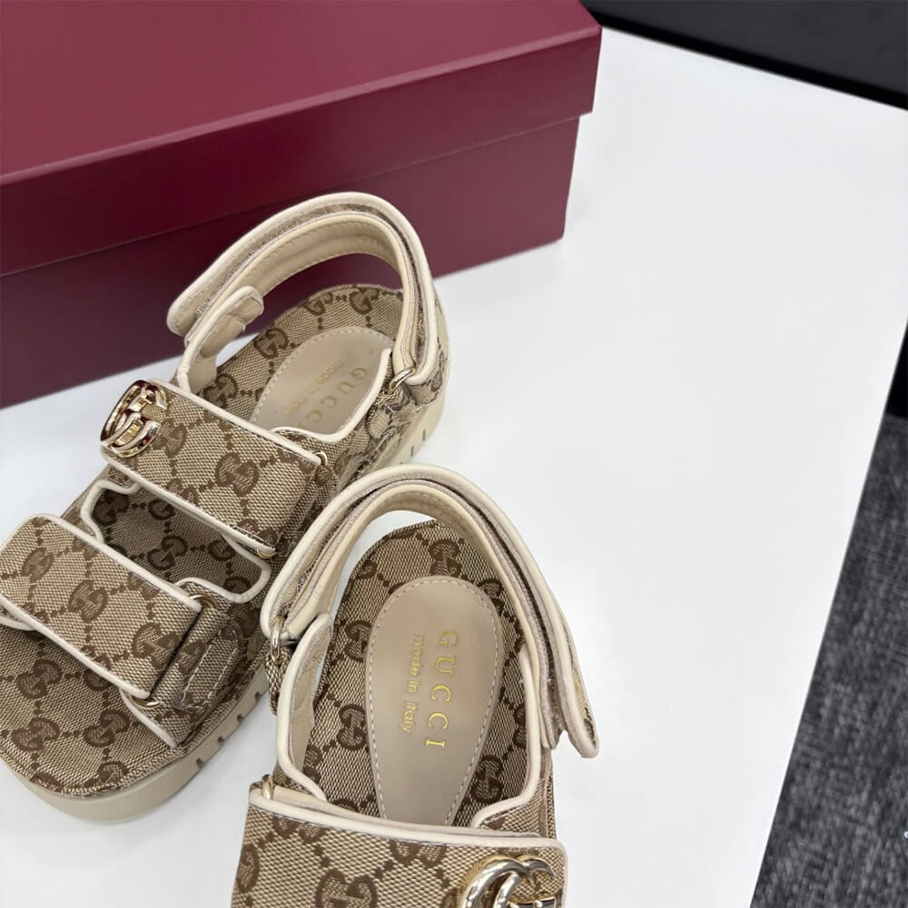 Gvc*1 Women’s sandal with Double G