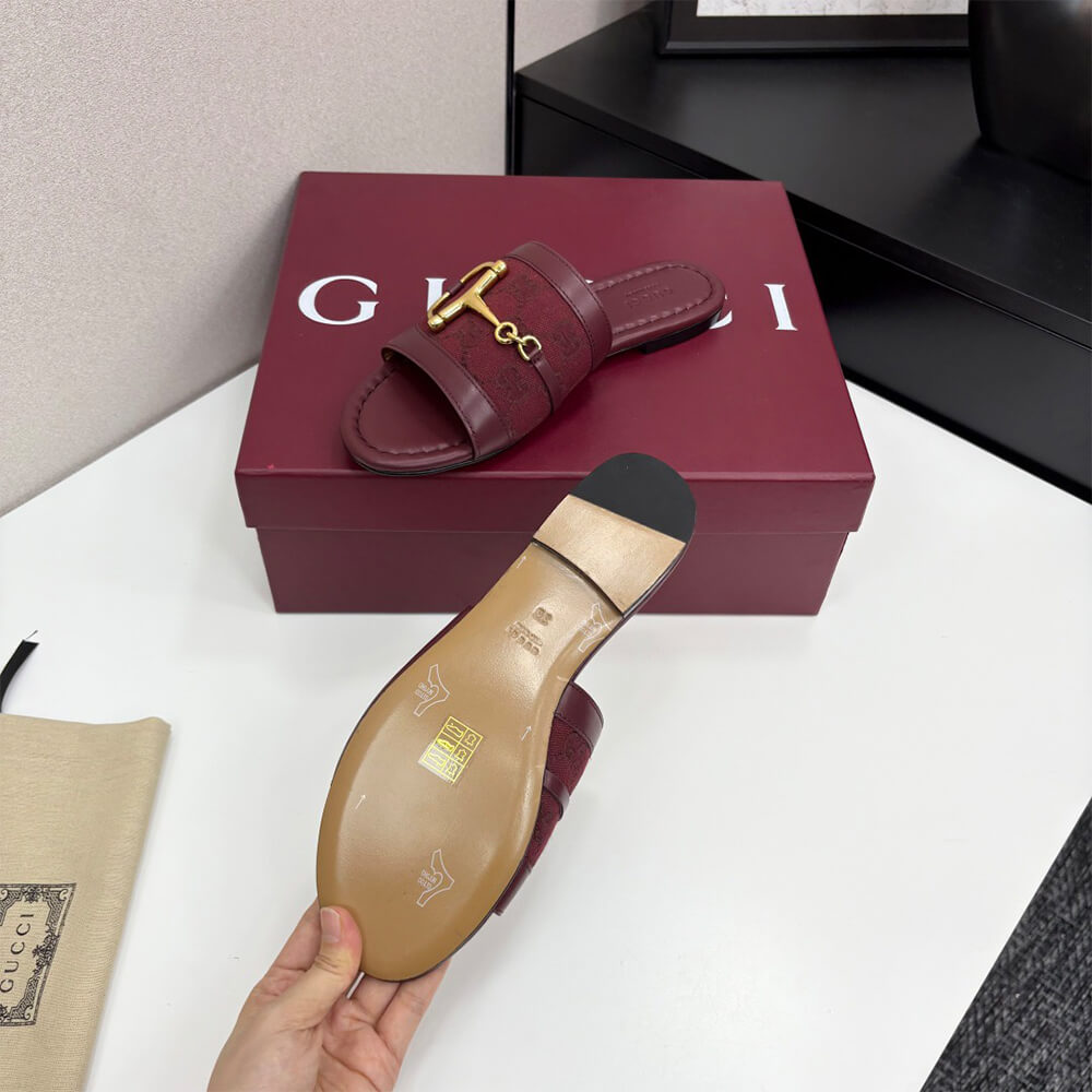Gvc*1 Women’s slide sandal with Horsebit