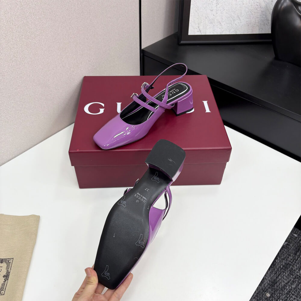 Gvc*1 Women’s pump with Double G