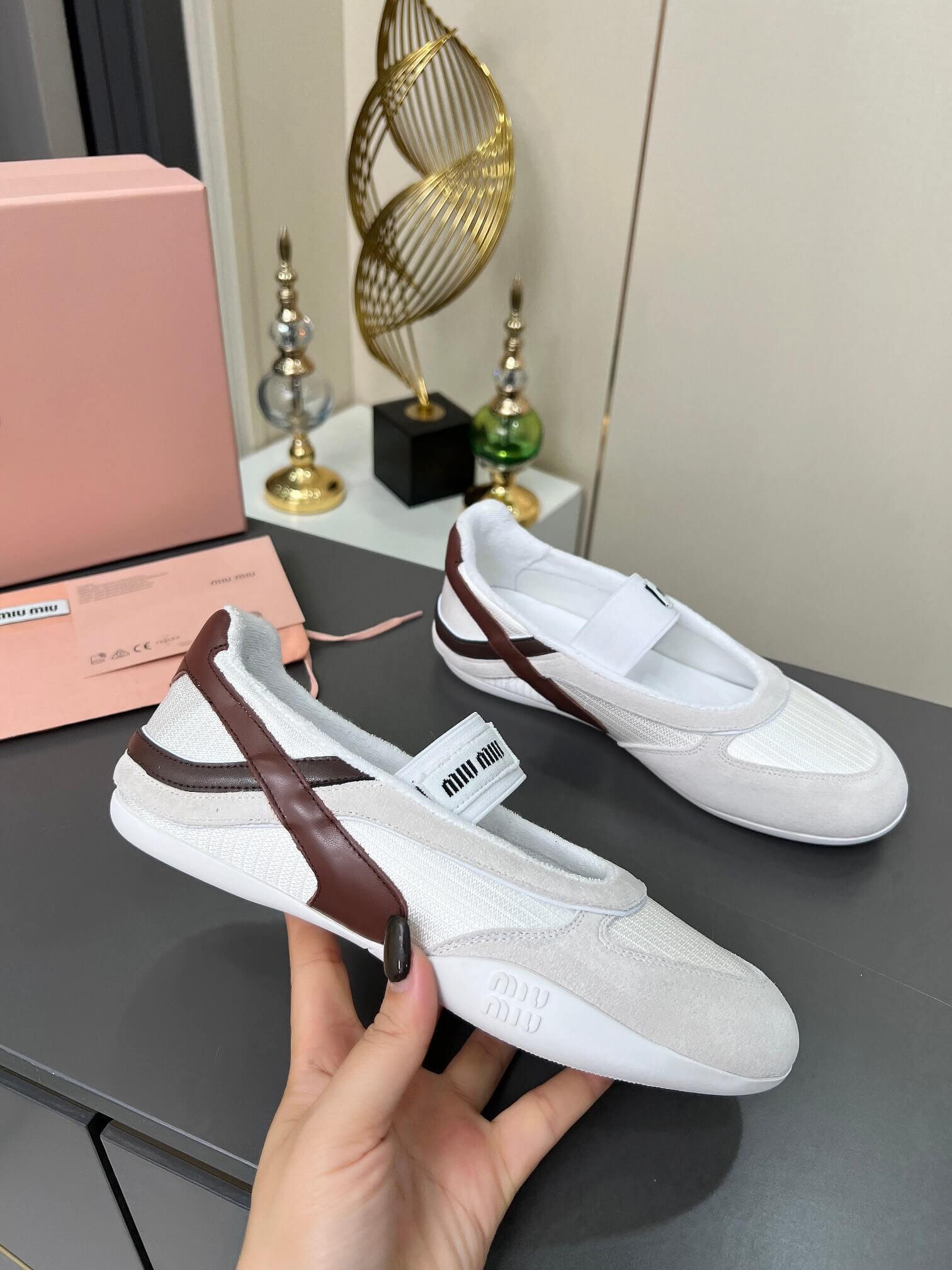 M1um1u Gymnasium technical fabric and suede ballerinas