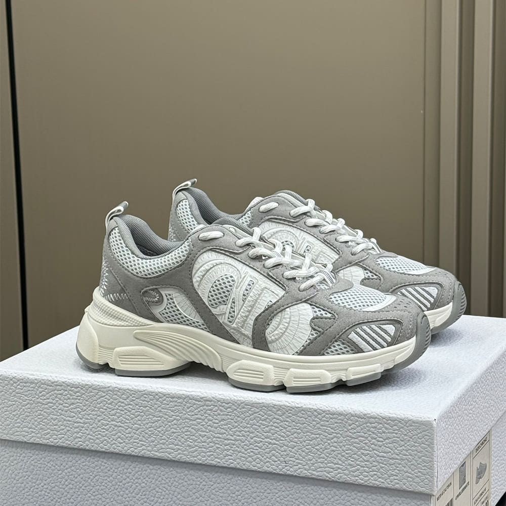 D10r Chrono Sneaker