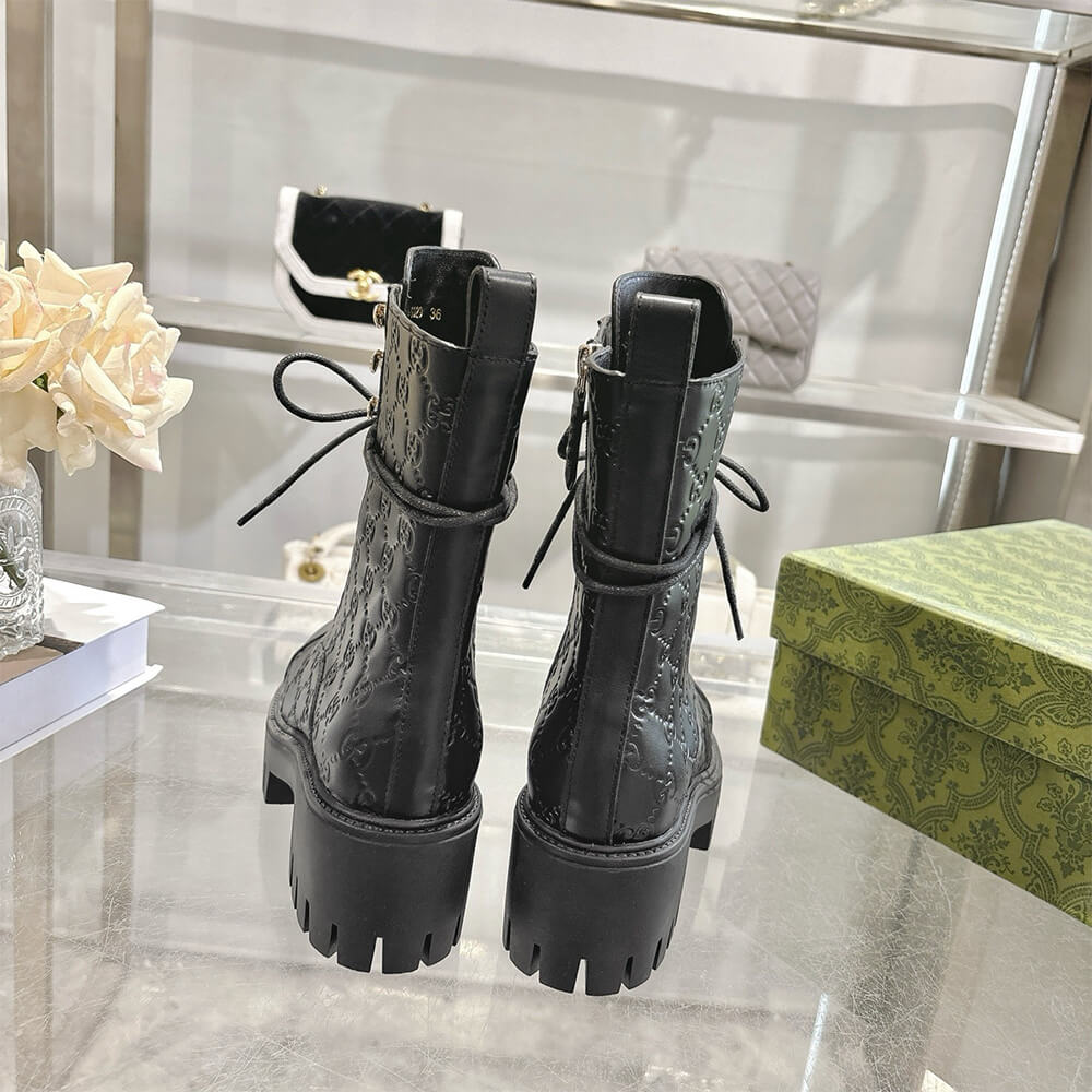 Gvc*1 Women’s lace-up ankle boot with GG