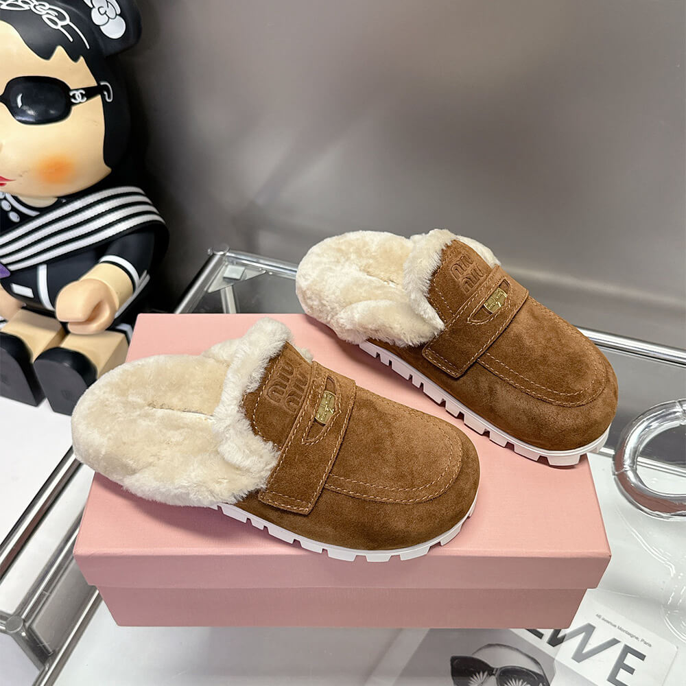M1um1u Suede mules