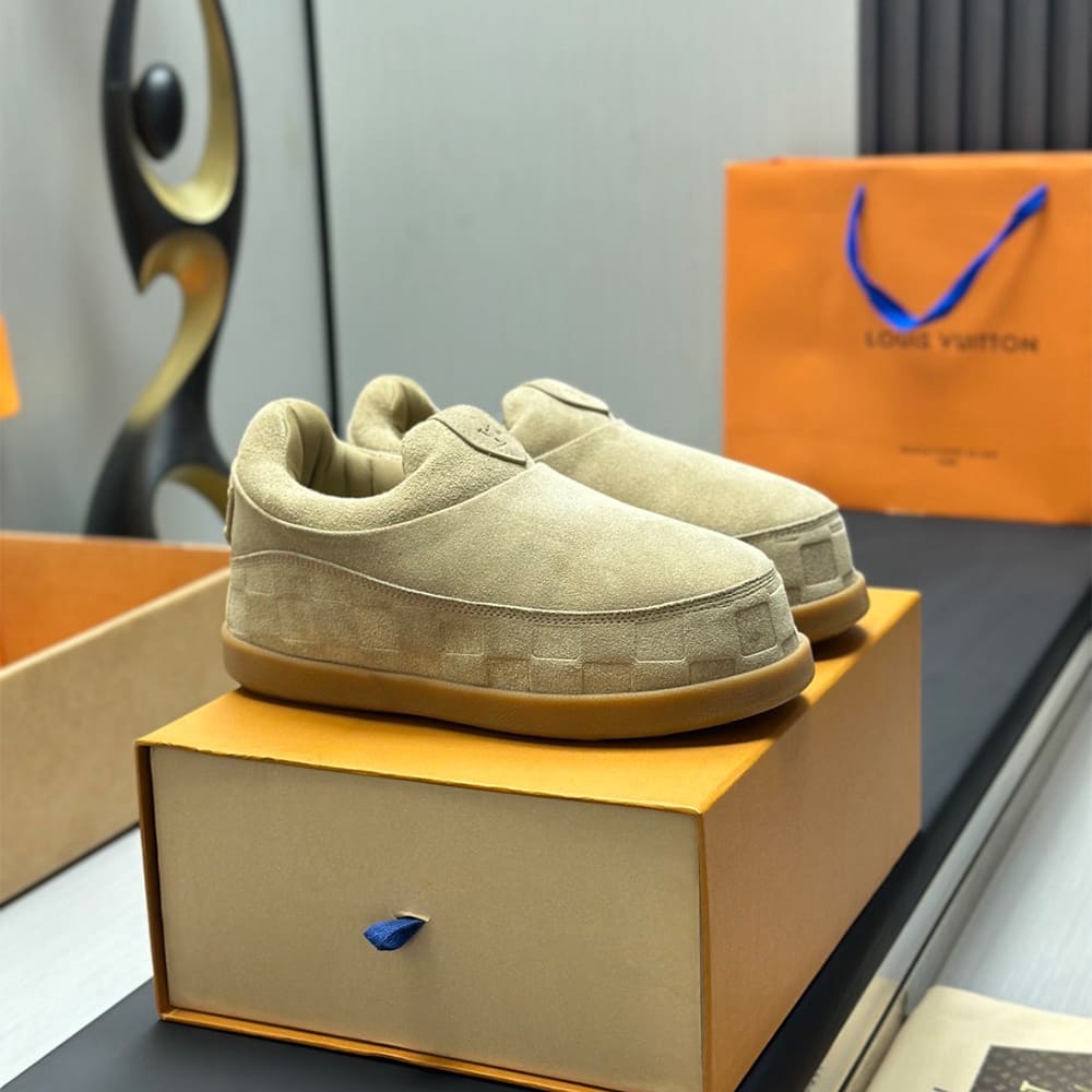 LV Yeti Slip On