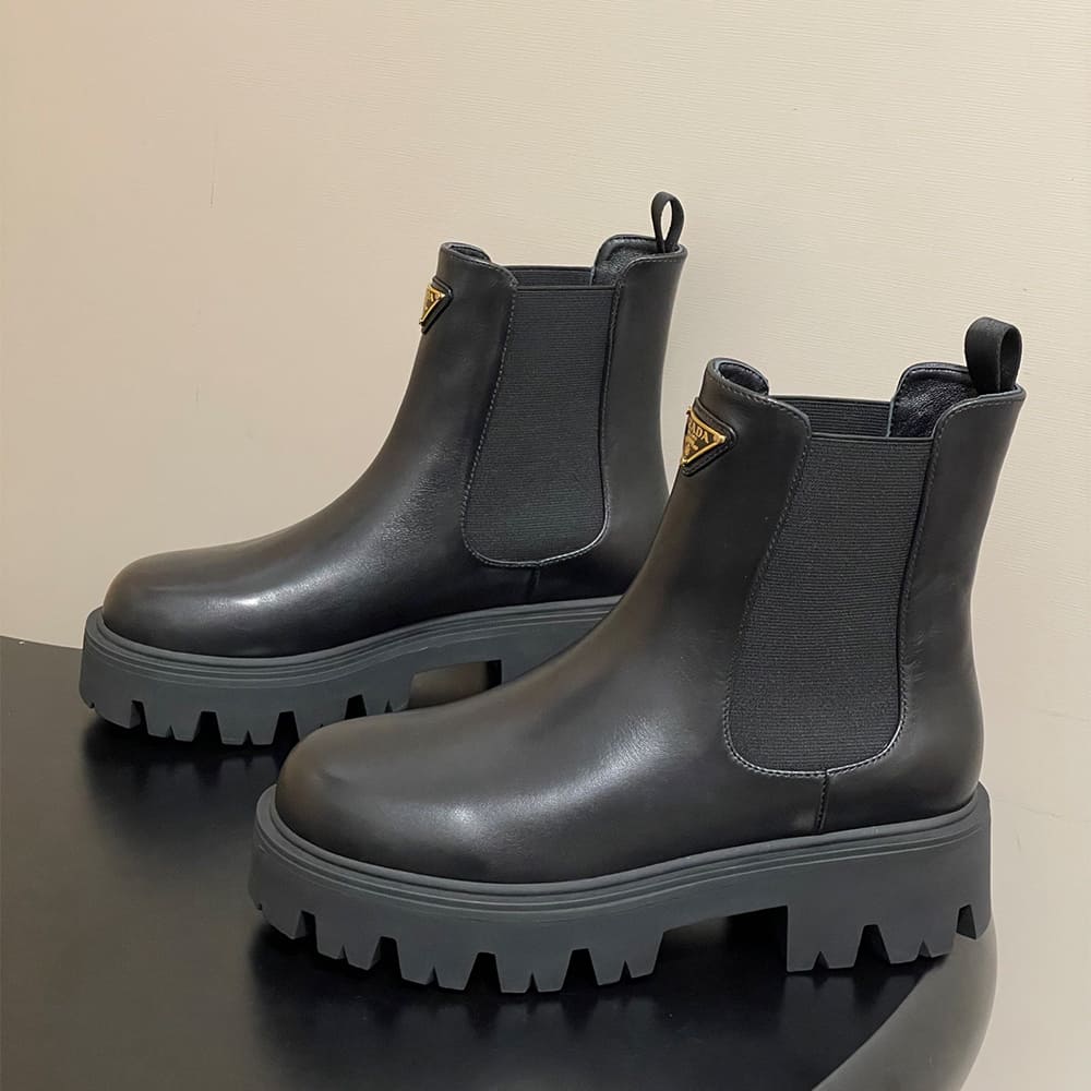 Pra*a Brushed leather booties