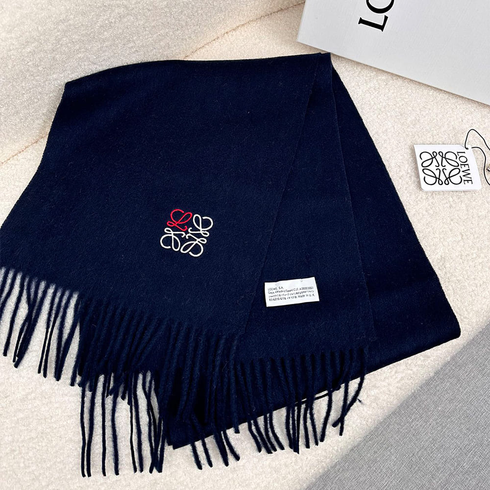 L0ew* Scarf
