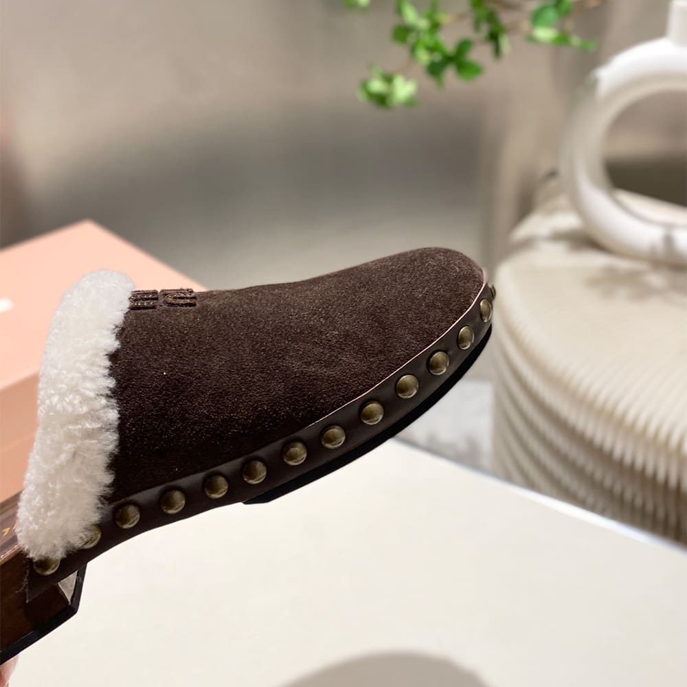 M1um1u Suede clogs