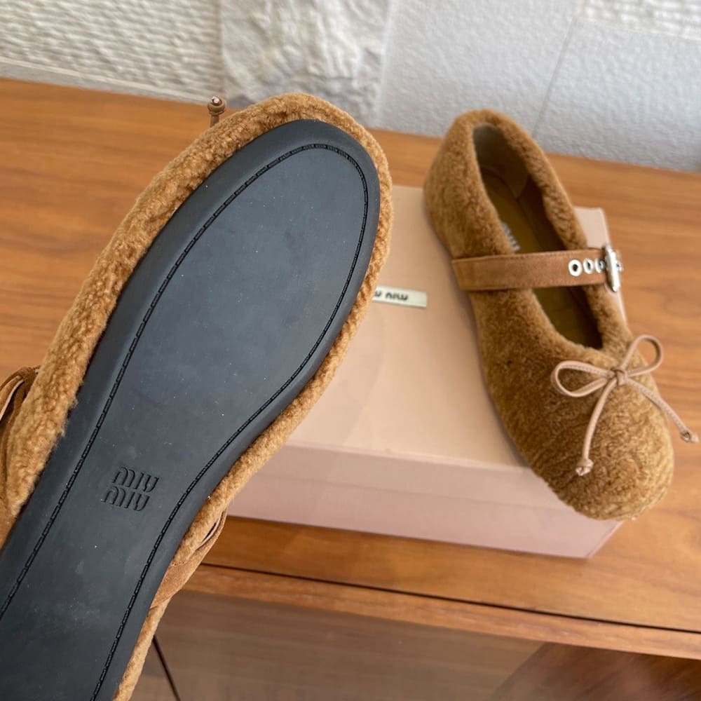 M1um1u Shearling ballerinas