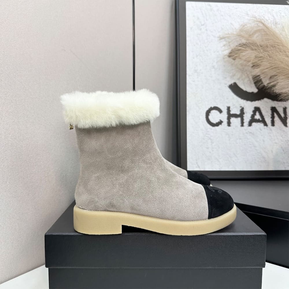 Ch**el Boots