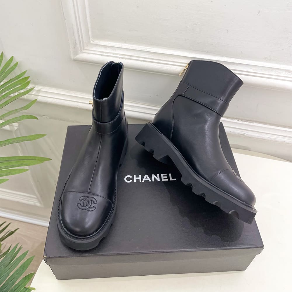 Ch**el Boots