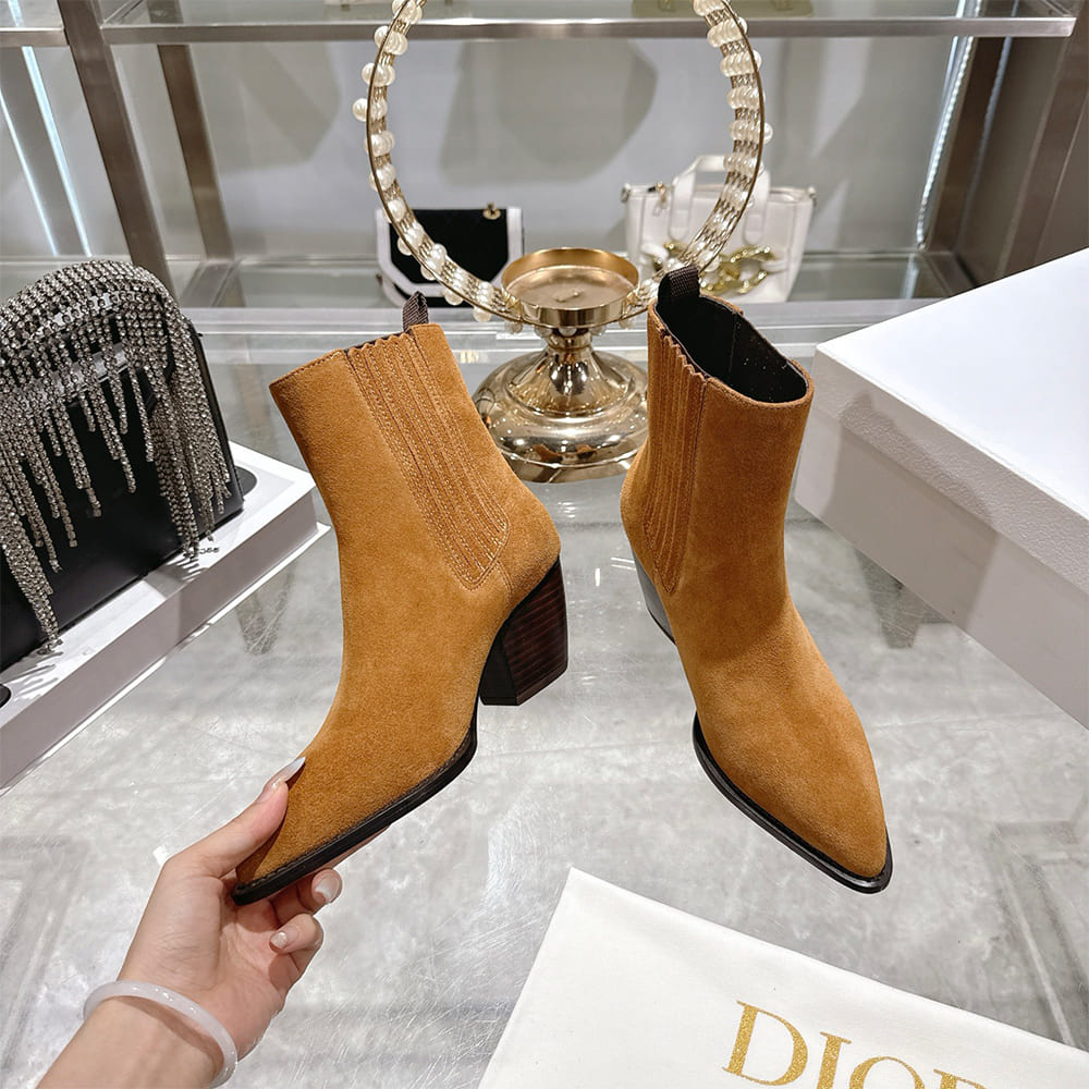 D10r Wild Heeled Ankle Boot