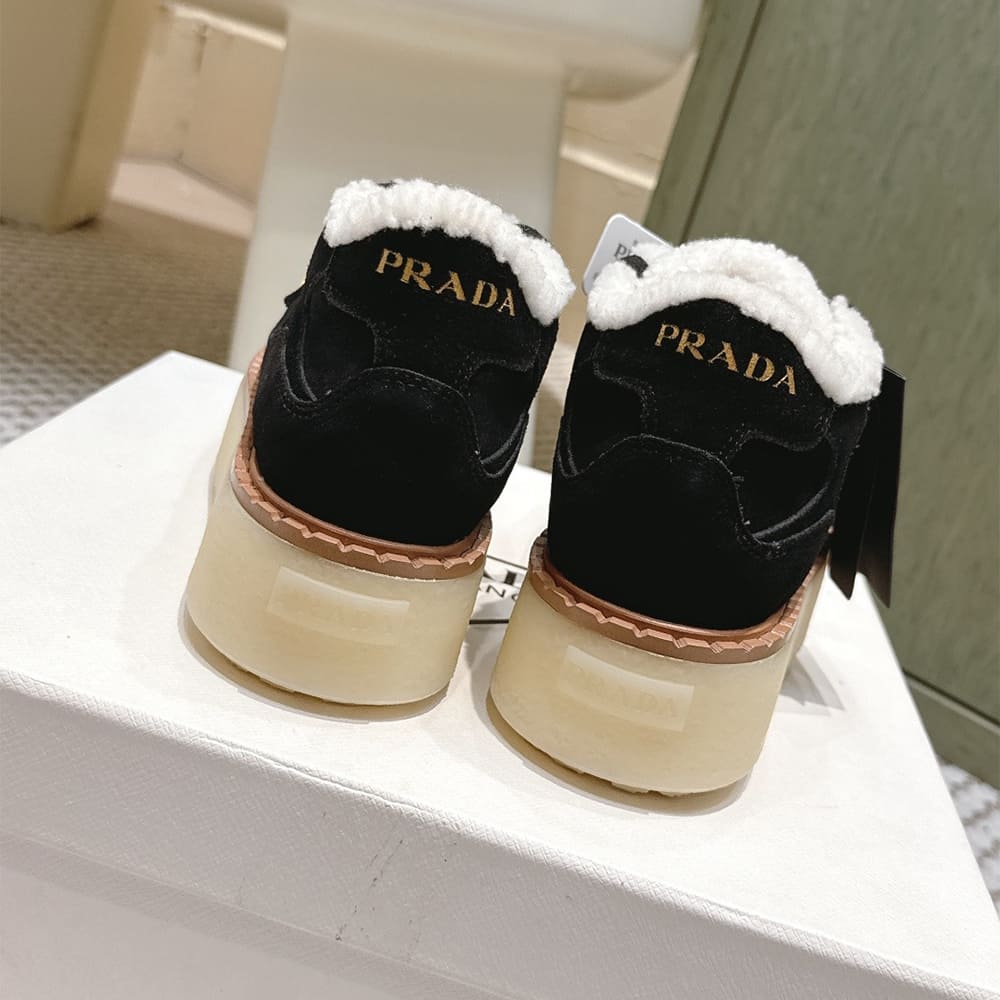 Pra*a Suede mid-top sneakers