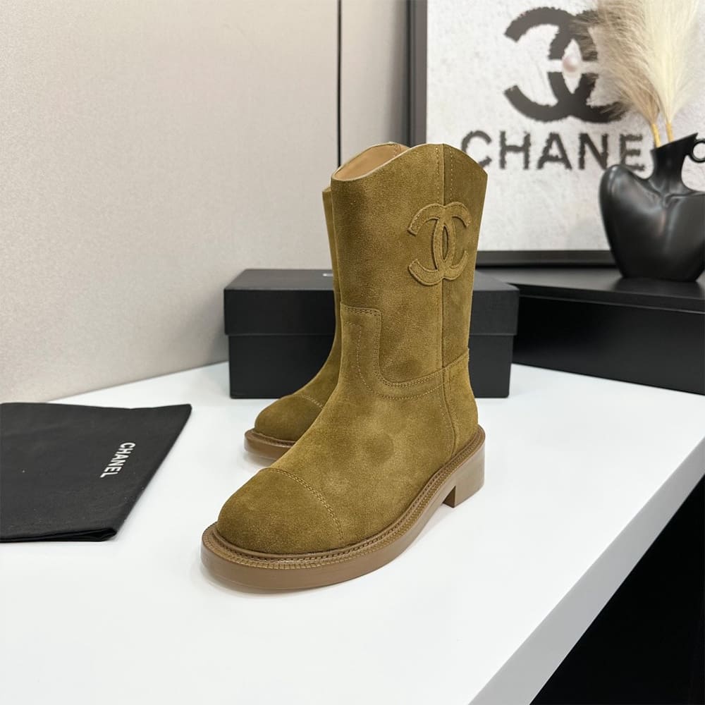 Ch**el Boots