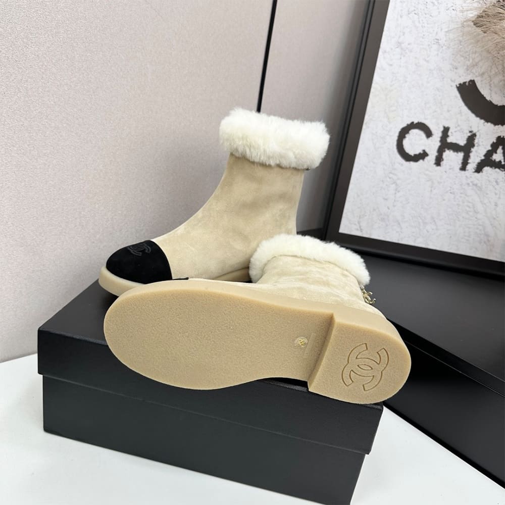 Ch**el Boots