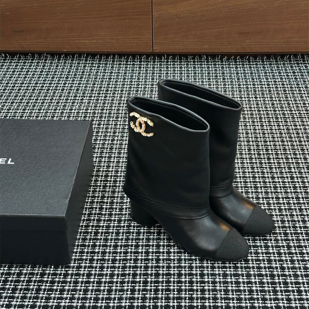 Ch**el Boots