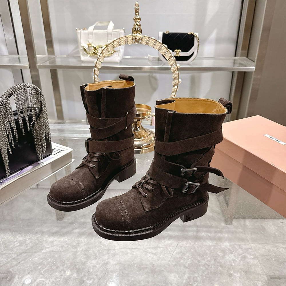 M1um1u Boots