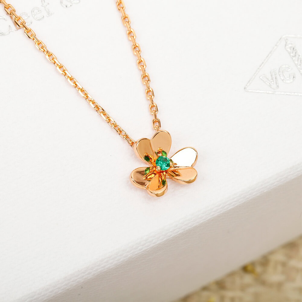 VCA necklace