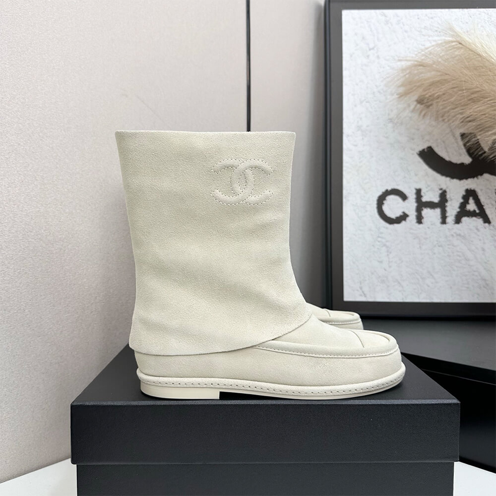 Ch**el Boots