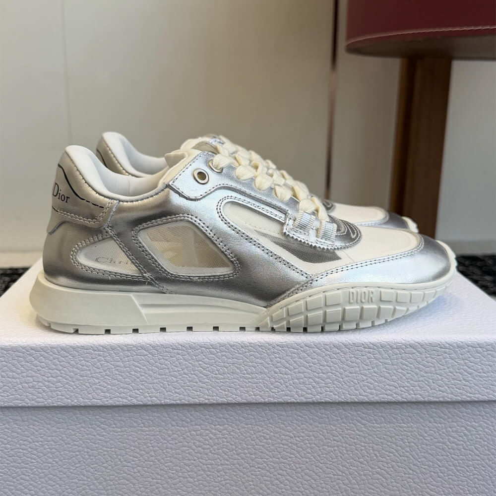 D10r Tech Sneaker