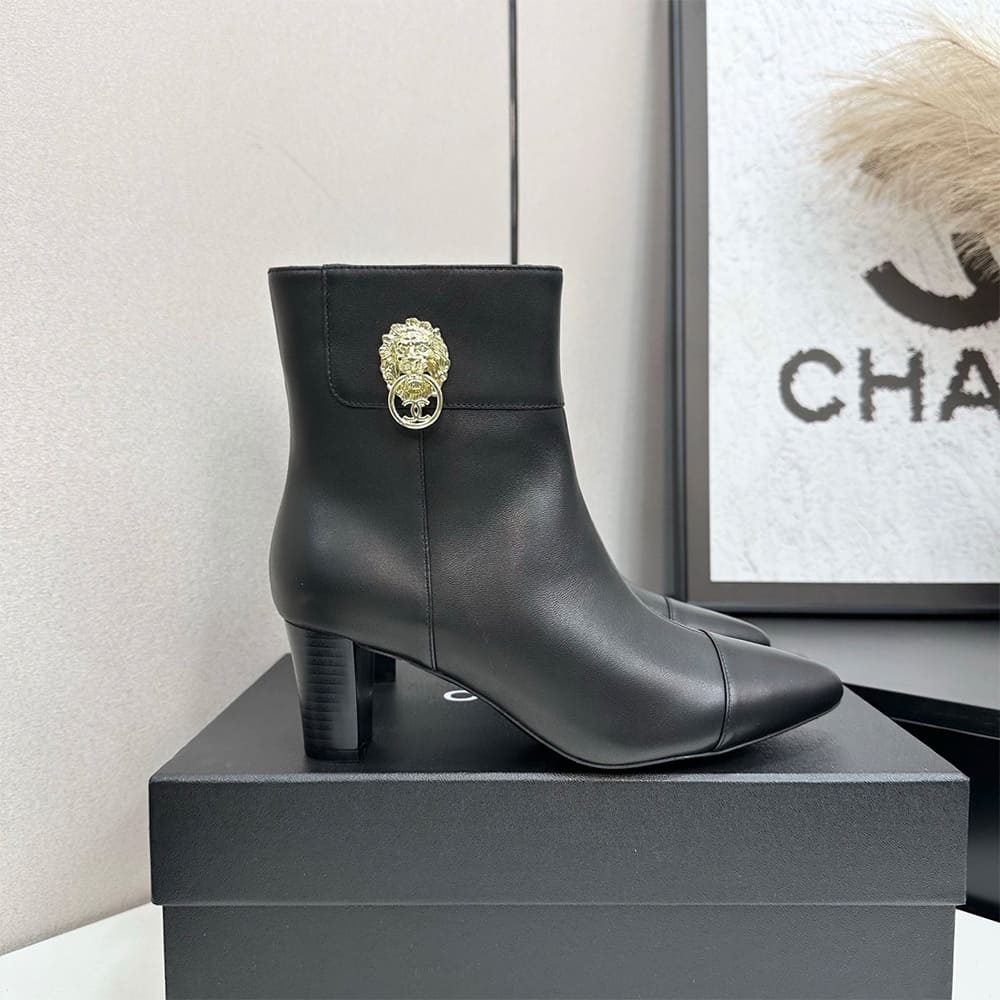 Ch**el Boots