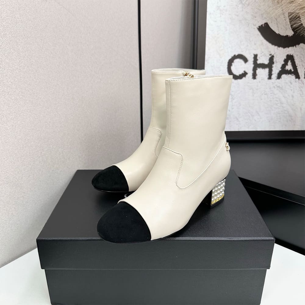 Ch**el Boots