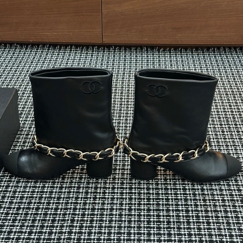 Ch**el Boots