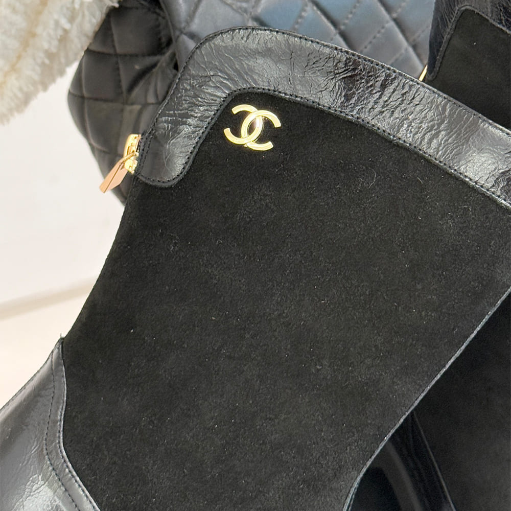 Ch**el Boots