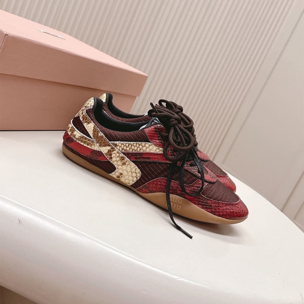 M1um1u Gymnasium Technical Sneaker