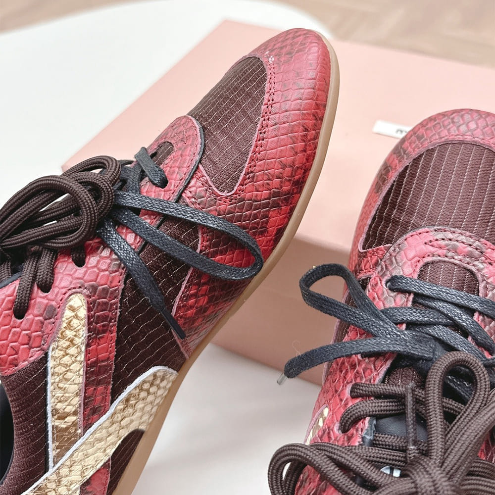 M1um1u Gymnasium Technical Sneaker