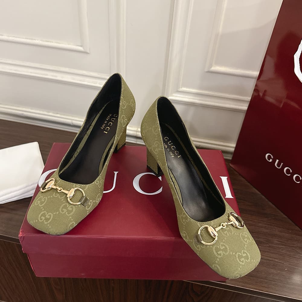 Gvc*1 Women’s Signora pump (EU SIZE 36-42)