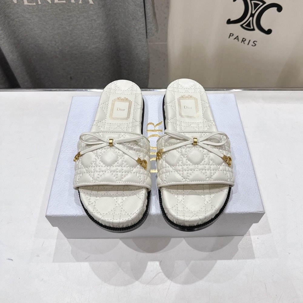 D10r Cannage Slide (EU SIZE 35-42)